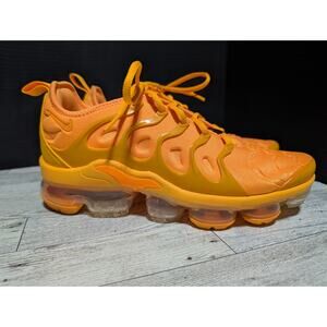 Womens Nike Air VaporMax Plus VM Orange Size 8.5 Sneakers Shoes - Very Clean